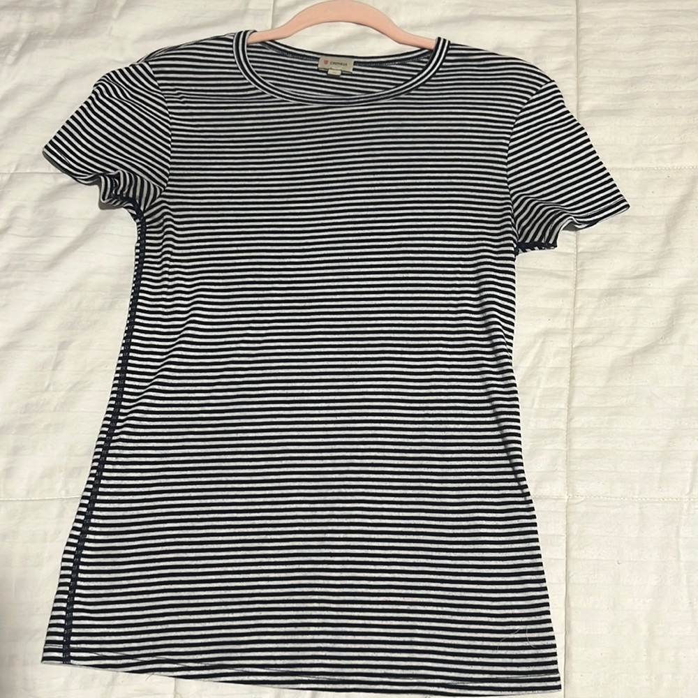 size M, made in the USA 50% Cotton, 50% polyester. black and white stripe.